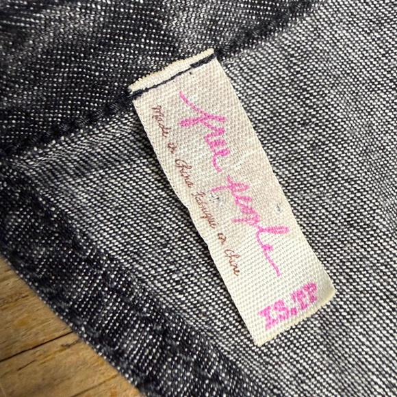 Free People Denim & Lace Boho Blouse Size XS Gray Black Sheer Panel Top - Picture 14 of 16